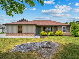 1305 W Nettle Ct, Ozark, MO 65721
