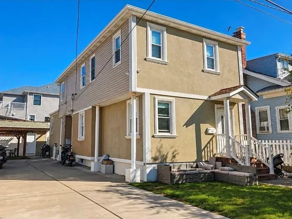 210 Beach 3rd Street, Far Rockaway, NY 11691