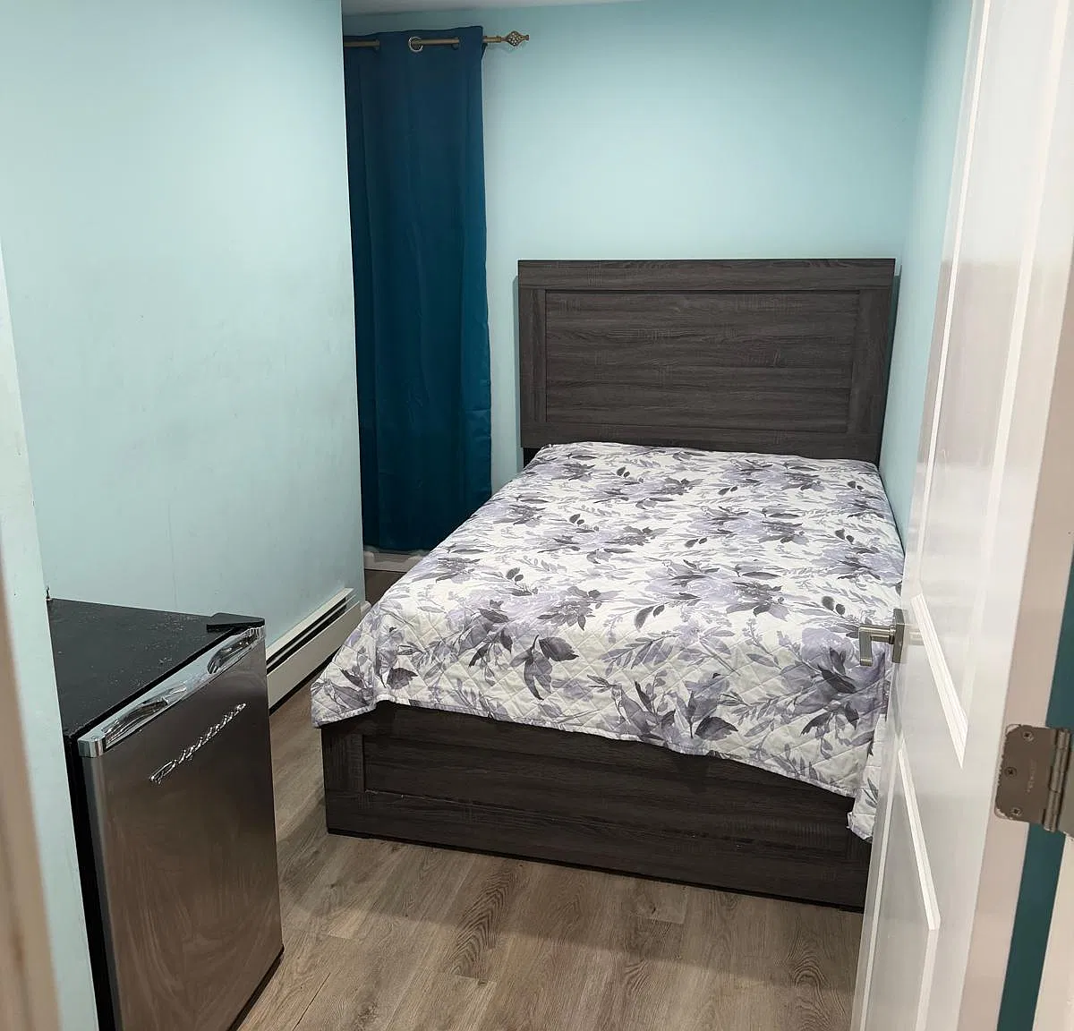 2 bed, 1200 sqft, $1,000 — Photo 1