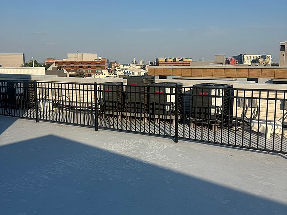 3rd image of 1822 Ridge Ave