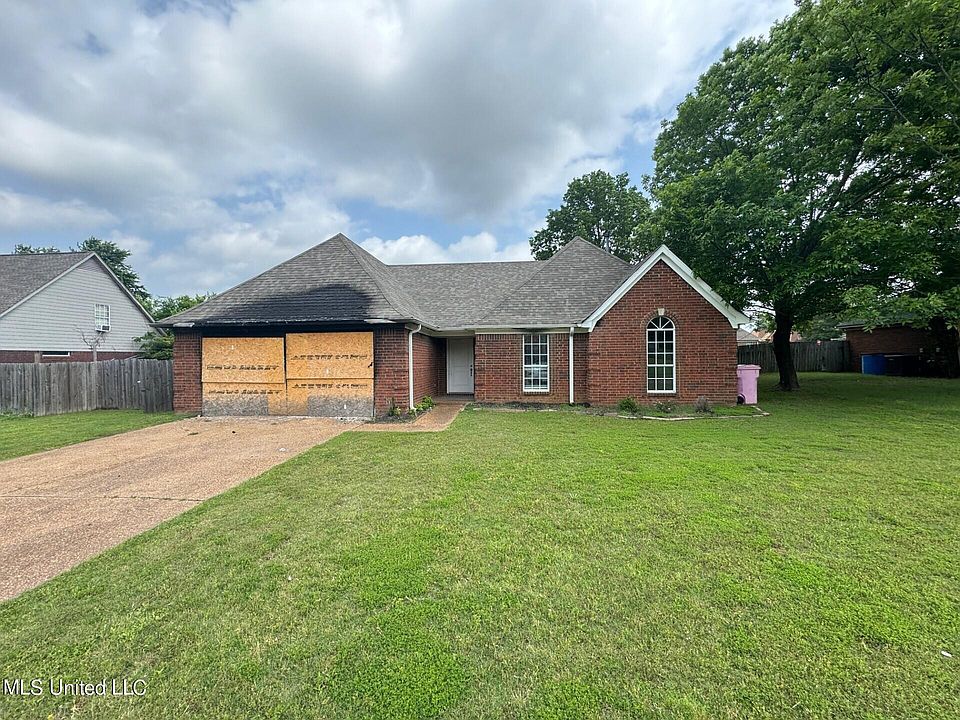 1st image of 2250 Greencliff Dr