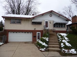 2249 Edgebrook Ave, Saint Paul, MN 55119