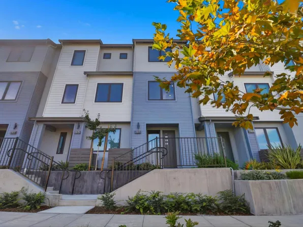 2871 Josephine Ln, Palo Alto, CA 94303