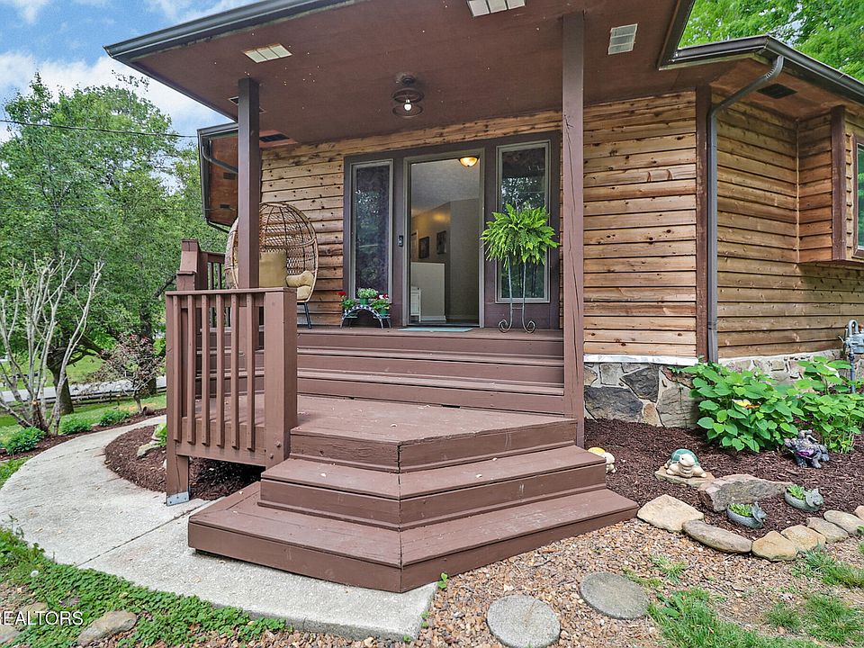 335 Old Tacora Hills Rd, Clinton, TN 37716 | Zillow