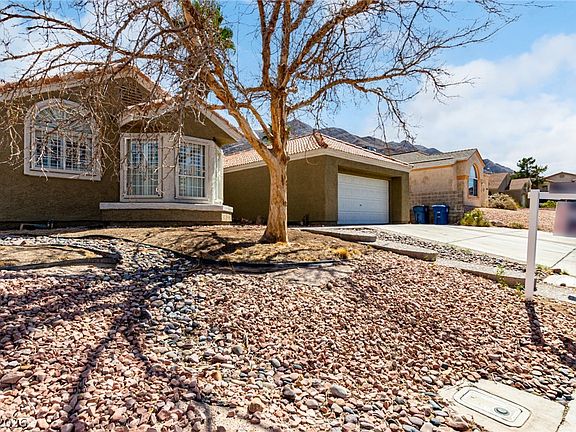 5th image of 2236 Welsey Manor Dr