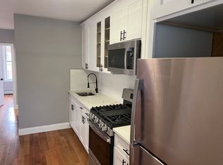 958 E 225th St #2, Bronx, NY 10466