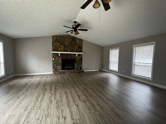 5th image of 1601 Cumberland Trce