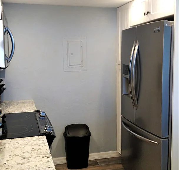 627 Alhambra Rd #702 — Photo 10