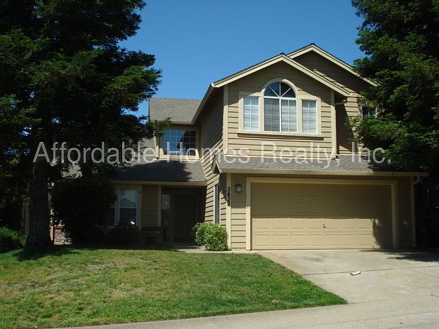 1st image of 3433 Cobblestone Dr