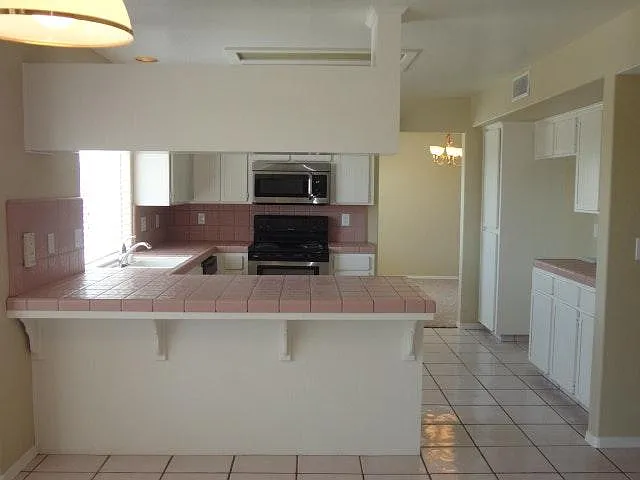 5551 W Menlo Ave — Photo 5
