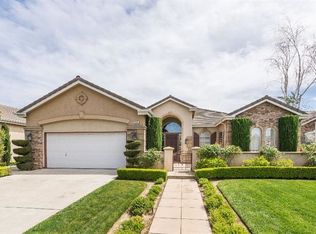 2041 W Via Le Fontane, Fresno, CA