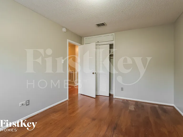 222 Magic Oaks Dr — Photo 13