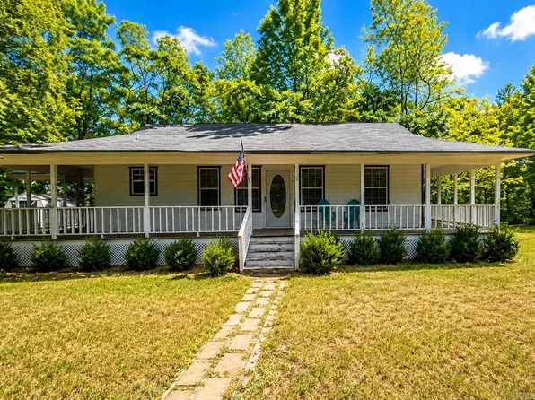 1000 Oak Grove Ave, Mena, AR 71953