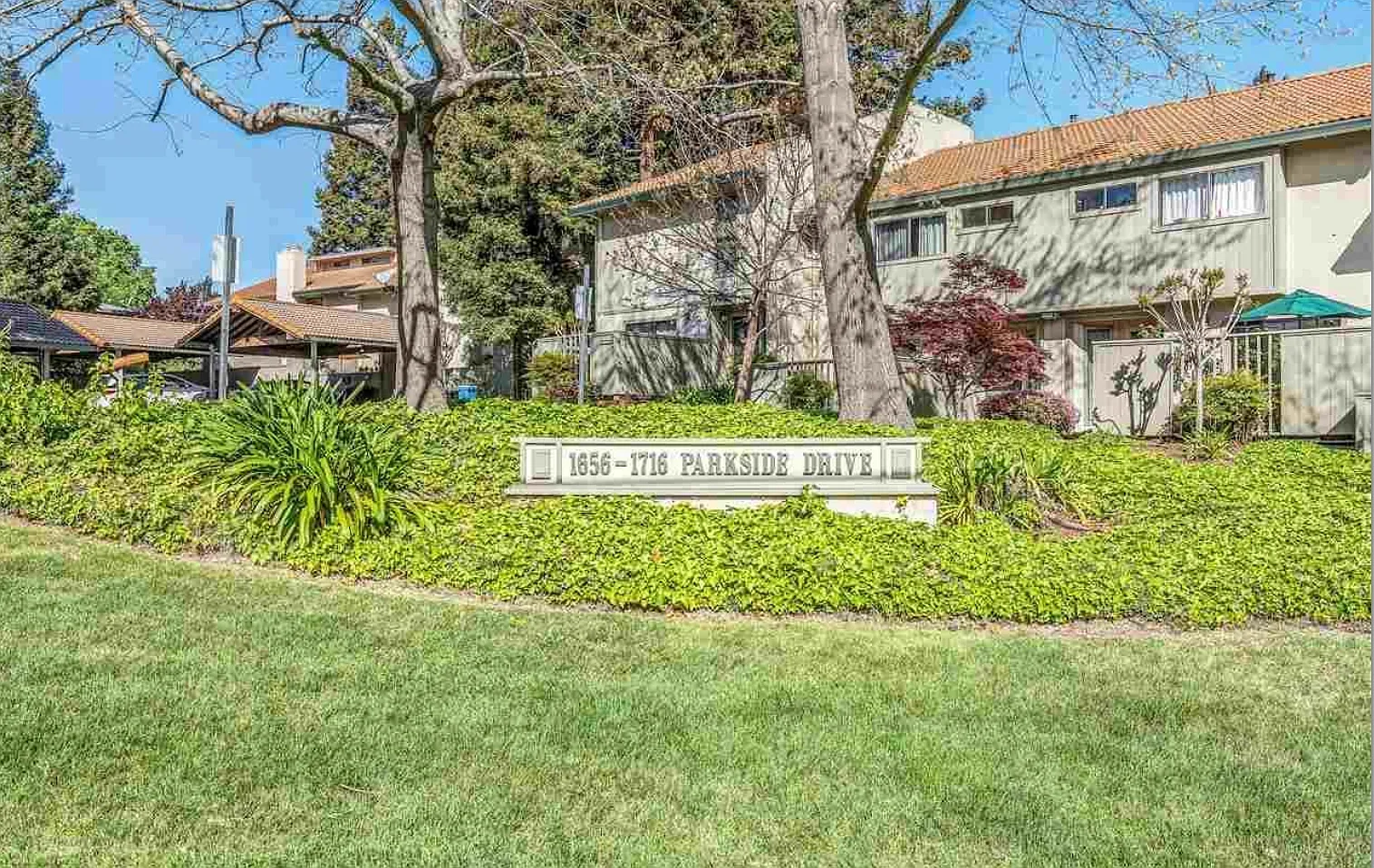 2 bed, 2.5 bath, 1515 sqft, $3,300 — Photo 1