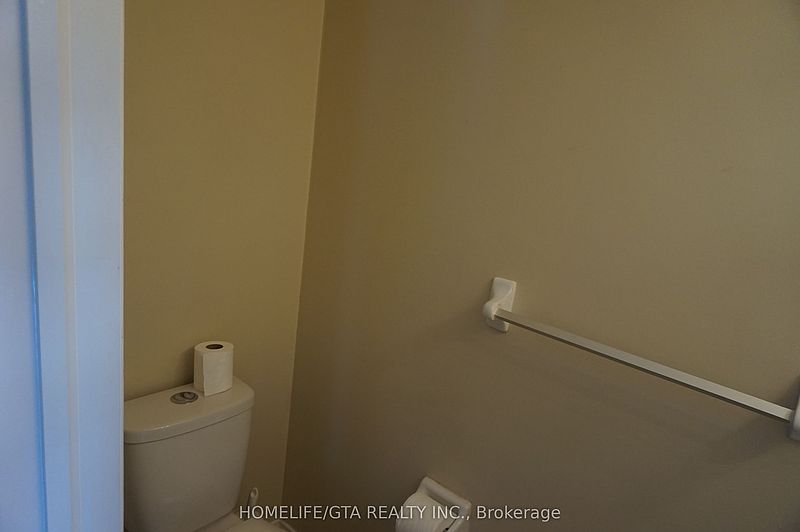 Toronto House for rent - 4 Bedrooms — photo 28