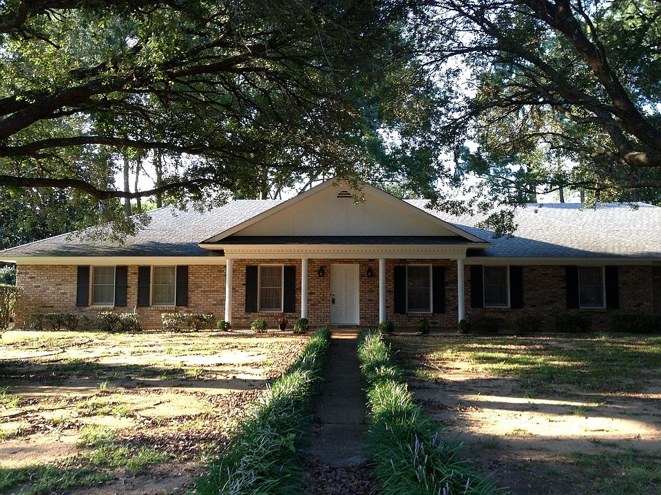 1st image of 114 Ocala Dr