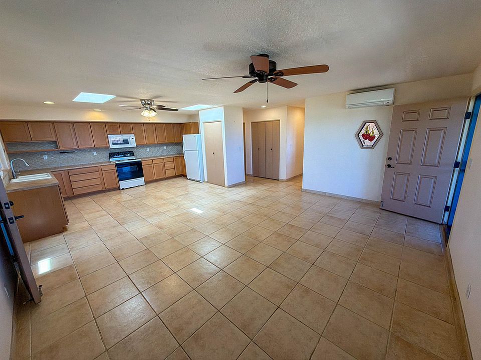 1st image of 405 N Palapalae Pl