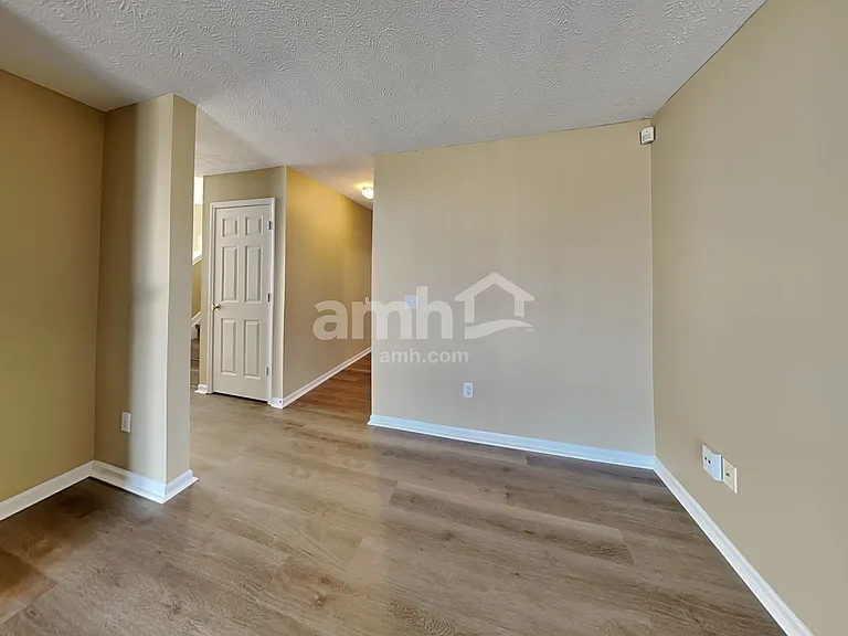 5355 Pelham Way — Photo 6