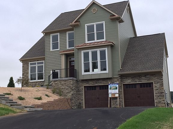 2nd image of 2238 Castlegreen Dr Lot 47