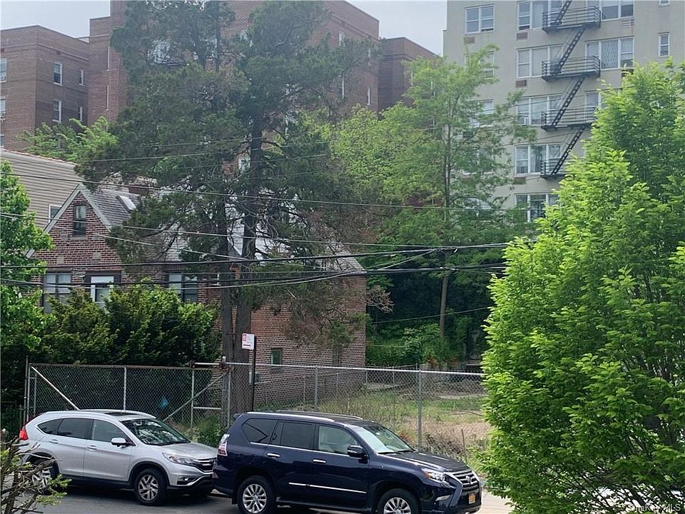 1st image of 2107 Matthews Ave