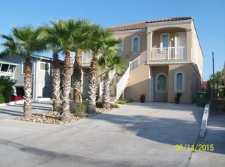 121 E Acapulco St #A-4, South Padre Island, TX 78597