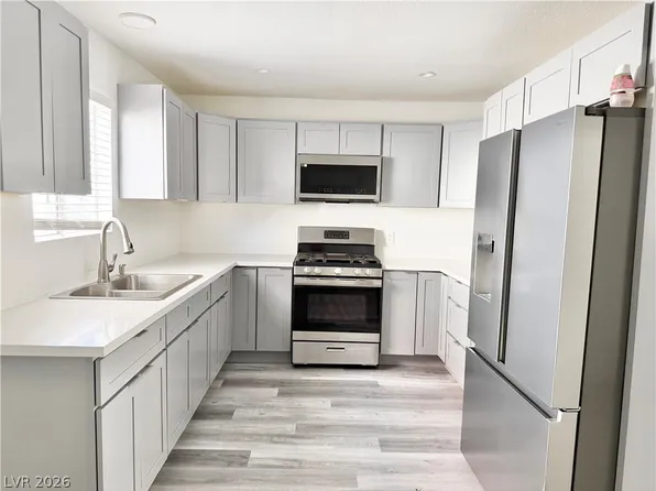 1720 Cordoba Ln #B, Las Vegas, NV 89108