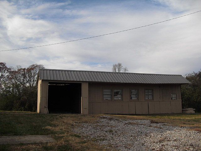 2nd image of 649 Luna Rd