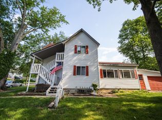 1227 Phoenix St, Niles, MI 49120