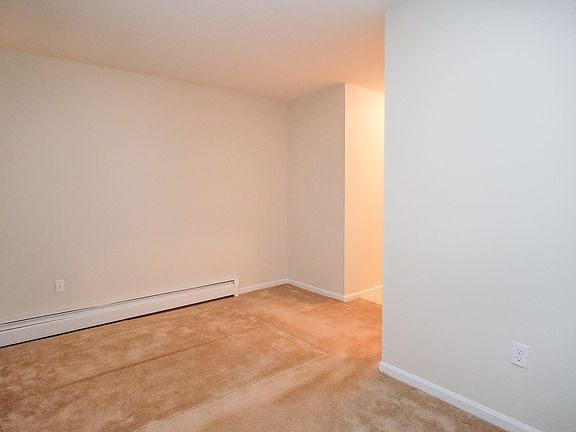 3rd image of 33 Morse St APT 04