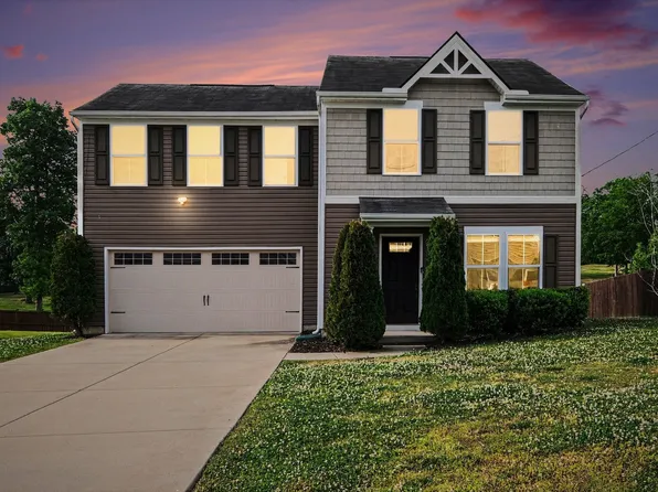 136 Moshe Yaalon Dr, La Vergne, TN 37086