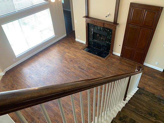 4th image of 3804 Basswood Ln