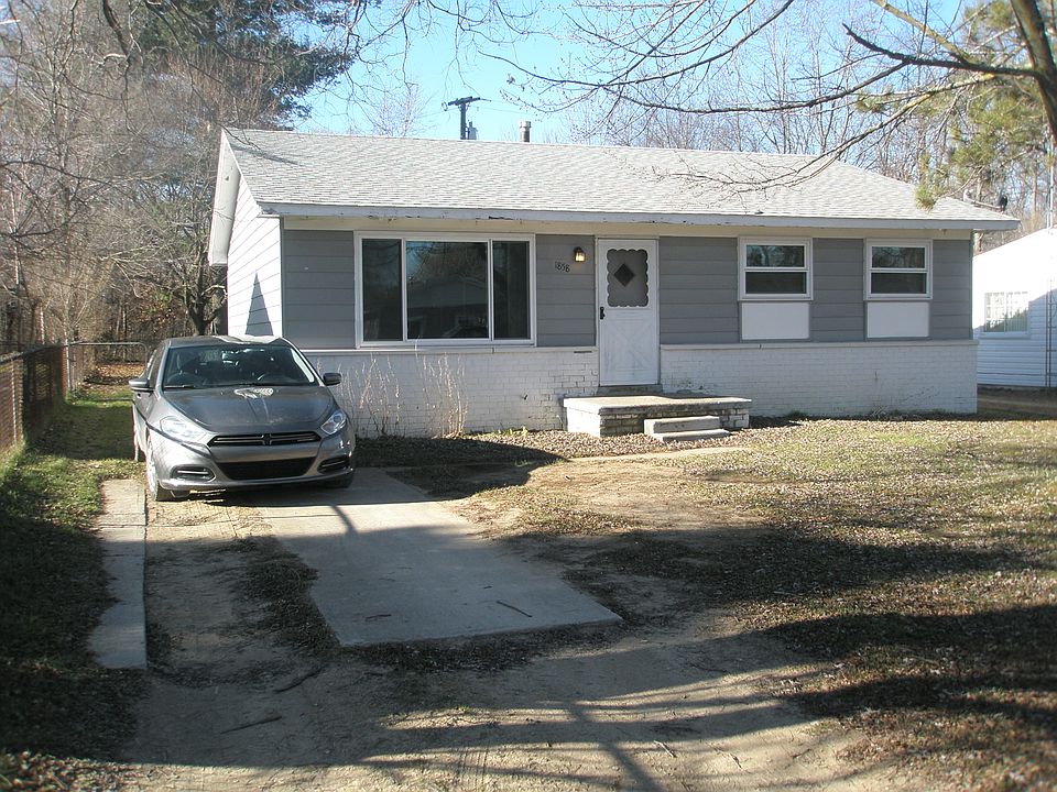 1st image of 1858 Oakfield St