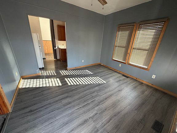 2nd image of 258 N Penn Ave #258
