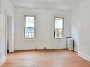421 S 5th St #4, Brooklyn, NY 11211
