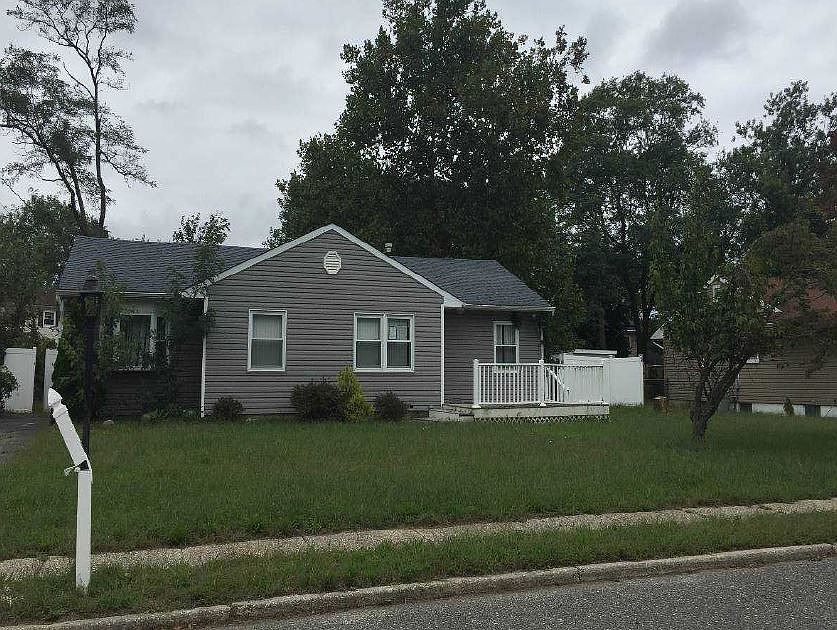 1st image of 816 Westfield Dr
