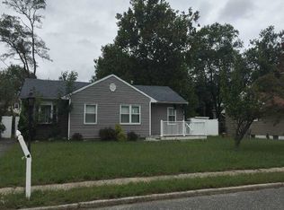 816 Westfield Dr, Toms River, NJ 08753
