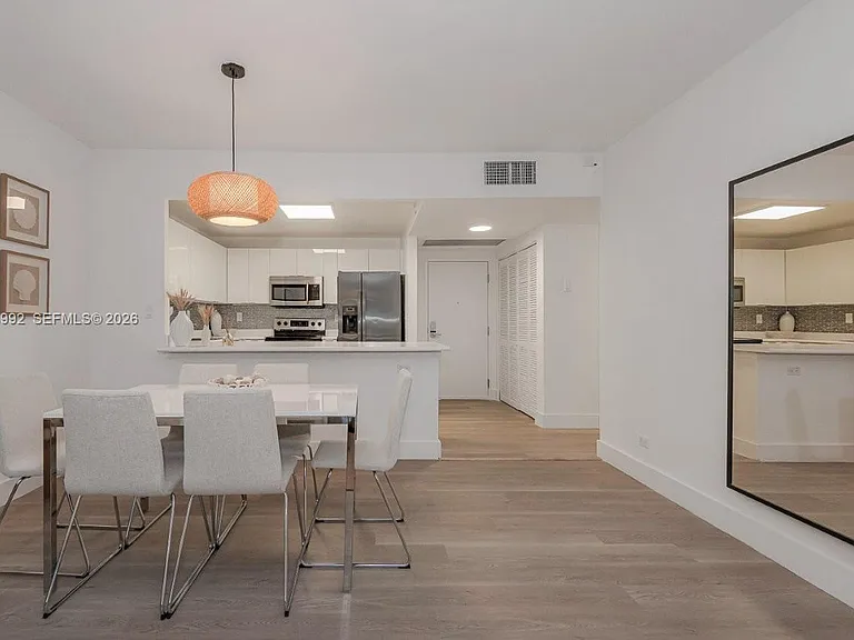2301 Collins Ave #333 — Photo 9