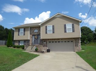 3441 Queensbury Rd, Clarksville, TN 37042