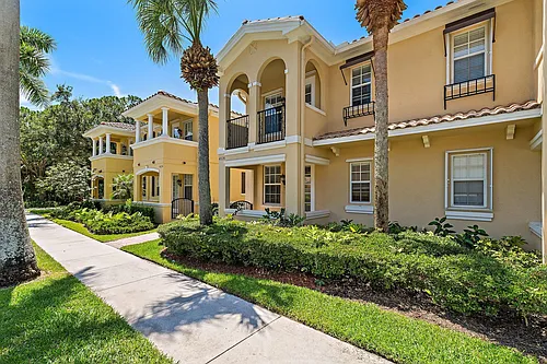 4526 Illicium Dr Photo 1