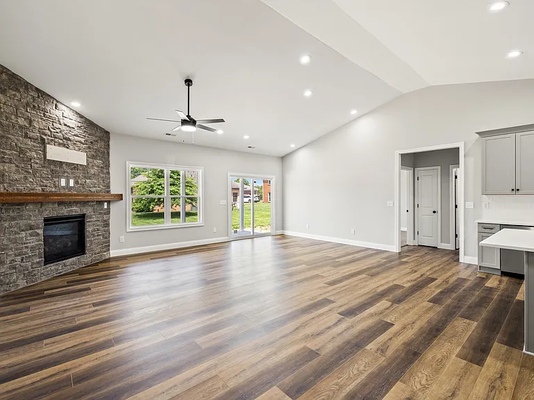1038 Tamworth Ln — Photo 6
