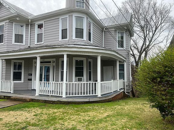 3rd image of 1325 Shepherd St