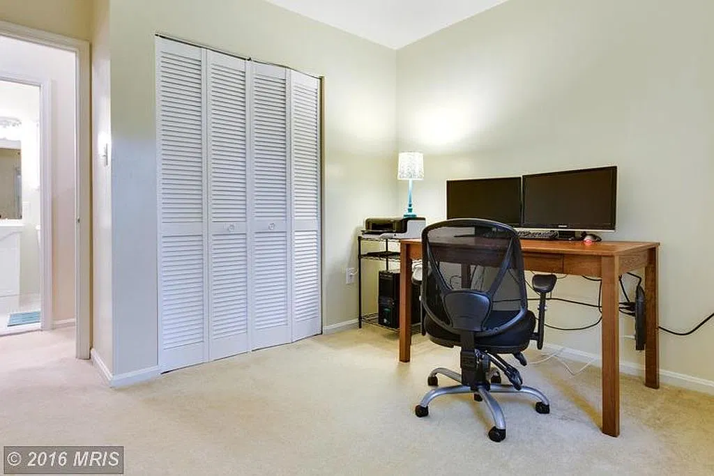 3 bed, 2178 sqft, $2,500 — Photo 3