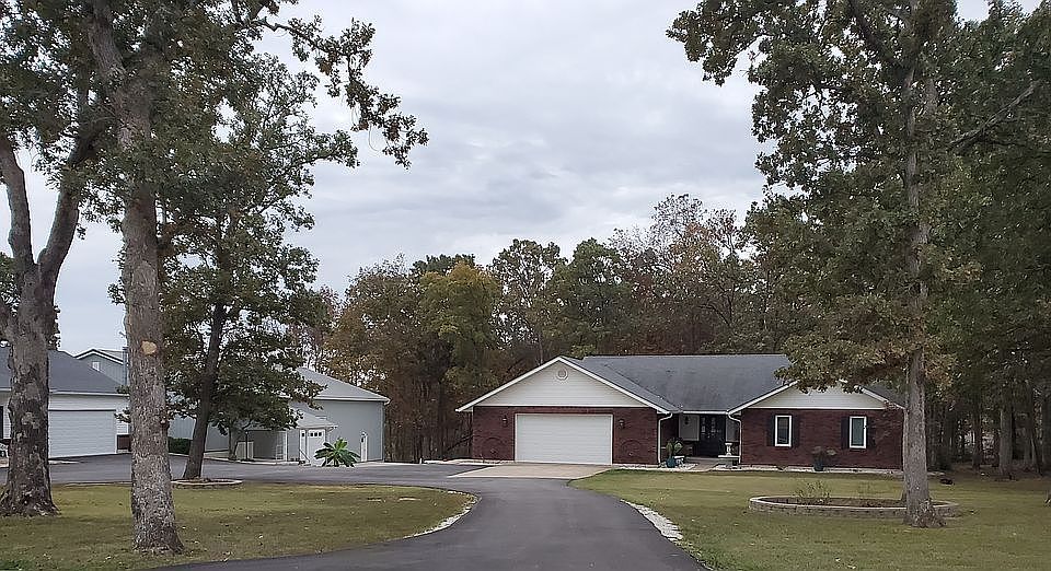 1st image of 480 Pear Tree Rd