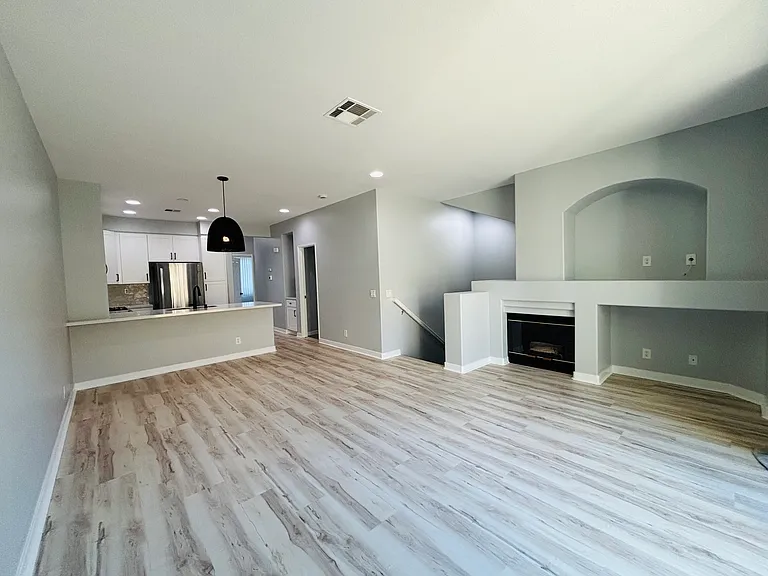 19595 Orviento Dr — Photo 1