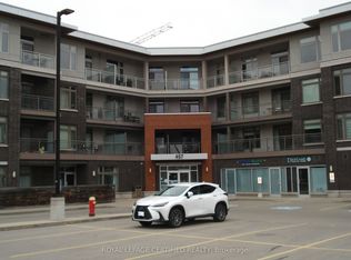457 Plains Rd E #402, Burlington, ON L7T 0B8