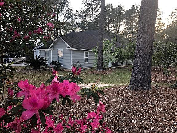 3rd image of 4305 Lenora Dr