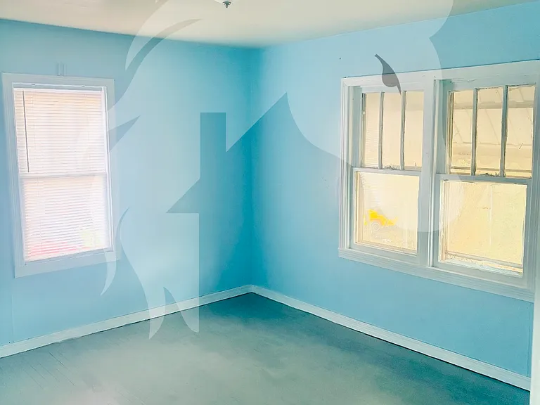 204 E Ponca St — Photo 5