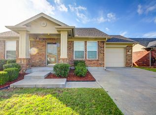 816 Ga Zump Dr, Norman, OK 73069
