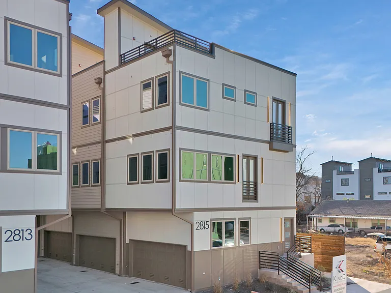 2815 Weisenberger St #201 — Photo 34