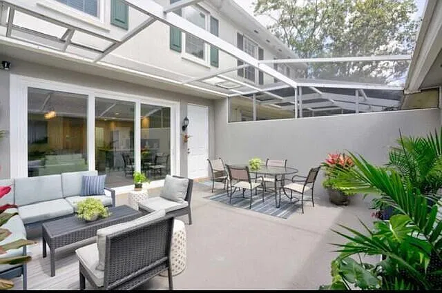 272 Murray Ct